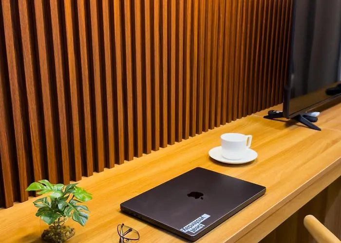 The Median Modern Near It Park Aparthotel 4*